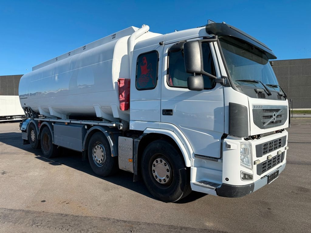 Volvo FM460 8x2*6 24.000 l. ADR Tank - Tank truck: picture 2 Volvo FM460 8x2*6 24.000 l. ADR Tank - Tank truck: picture 2