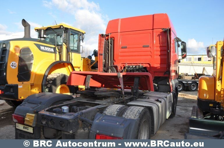 MAN TGX 18.440 XLX Compresor damage - Tractor unit: picture 3 MAN TGX 18.440 XLX Compresor damage - Tractor unit: picture 3