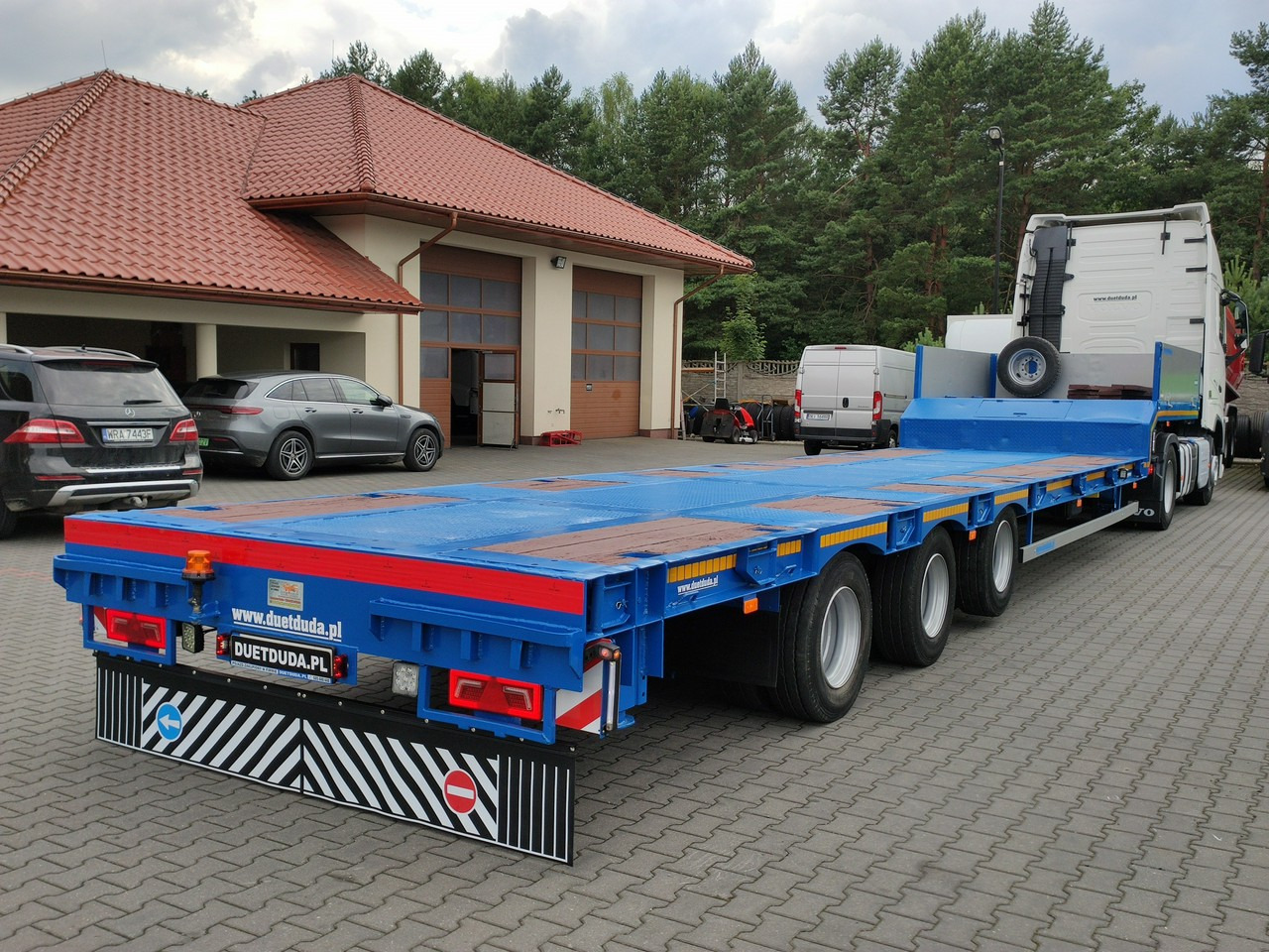 Bodex Poszerzana - Low loader semi-trailer: picture 1 Bodex Poszerzana - Low loader semi-trailer: picture 1
