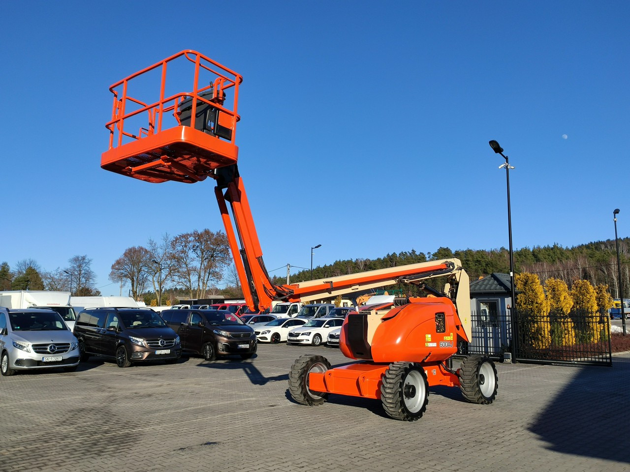 JLG 600AJ 4x4 PODNOŚNIK PRZEGUBOWY - Articulated boom: picture 2 JLG 600AJ 4x4 PODNOŚNIK PRZEGUBOWY - Articulated boom: picture 2