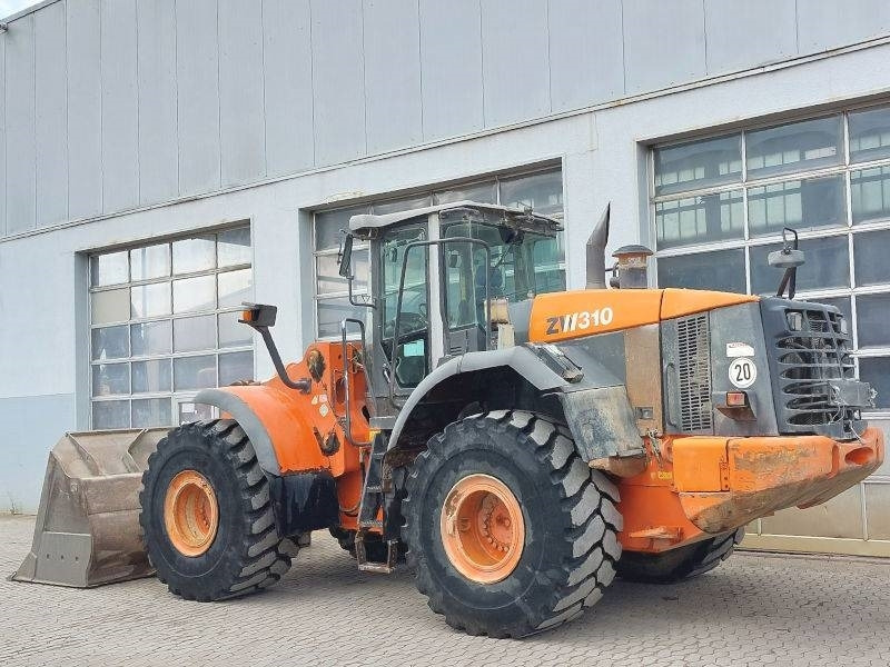 Hitachi ZW 310  - Wheel loader: picture 3 Hitachi ZW 310  - Wheel loader: picture 3