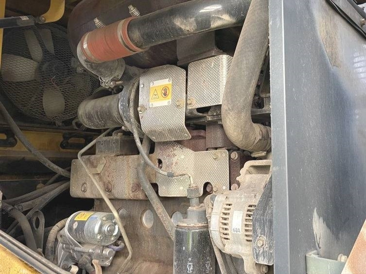 Komatsu WA 200 PT-5  - Wheel loader: picture 5 Komatsu WA 200 PT-5  - Wheel loader: picture 5