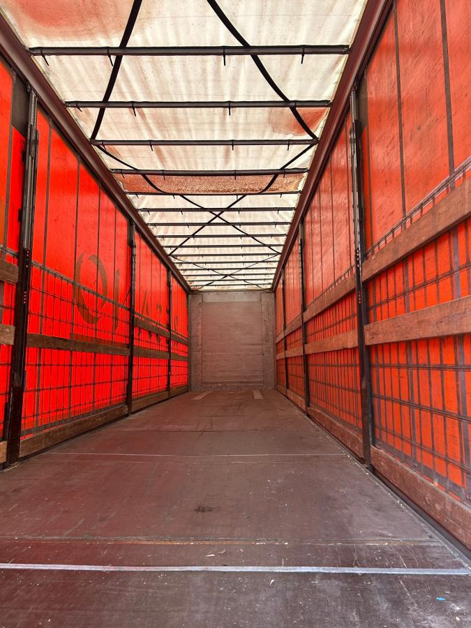 Fliegl - Curtainsider semi-trailer: picture 4 Fliegl - Curtainsider semi-trailer: picture 4