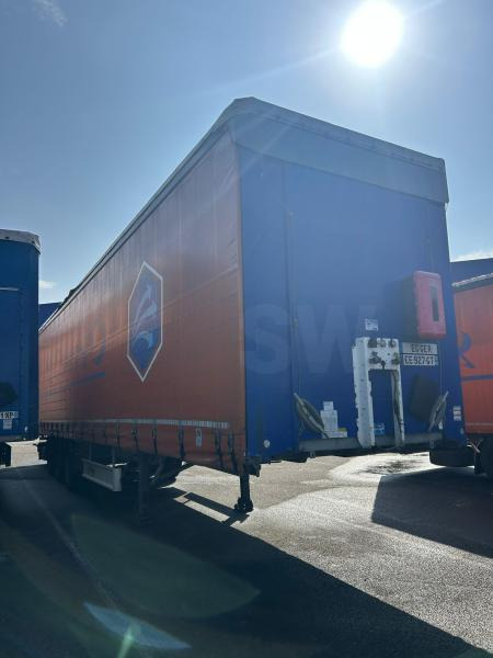 Fliegl - Curtainsider semi-trailer: picture 5 Fliegl - Curtainsider semi-trailer: picture 5