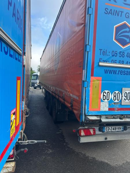 Fliegl - Curtainsider semi-trailer: picture 5 Fliegl - Curtainsider semi-trailer: picture 5