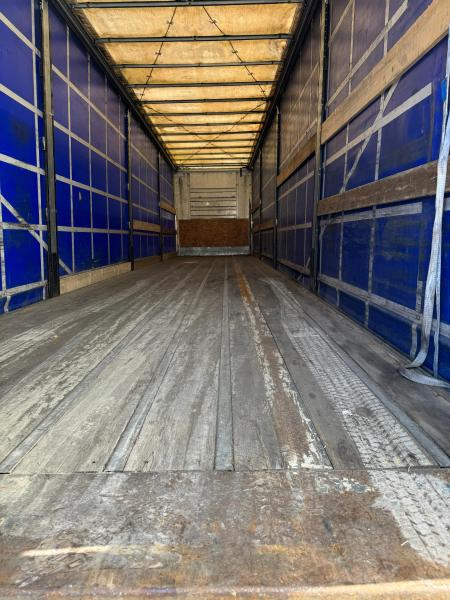 Fruehauf - Curtainsider semi-trailer: picture 2 Fruehauf - Curtainsider semi-trailer: picture 2