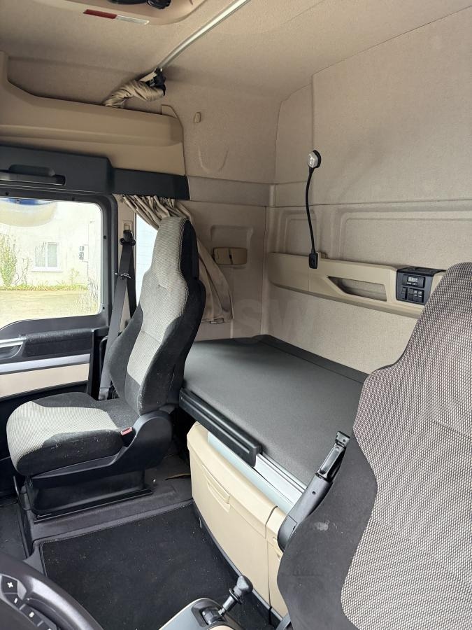 MAN TGX 18460 - Tractor unit: picture 4 MAN TGX 18460 - Tractor unit: picture 4