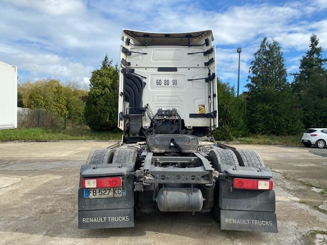 Renault T-Series 520 - Tractor unit: picture 2 Renault T-Series 520 - Tractor unit: picture 2