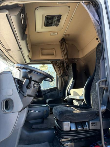 Scania R 490 - Tractor unit: picture 4 Scania R 490 - Tractor unit: picture 4