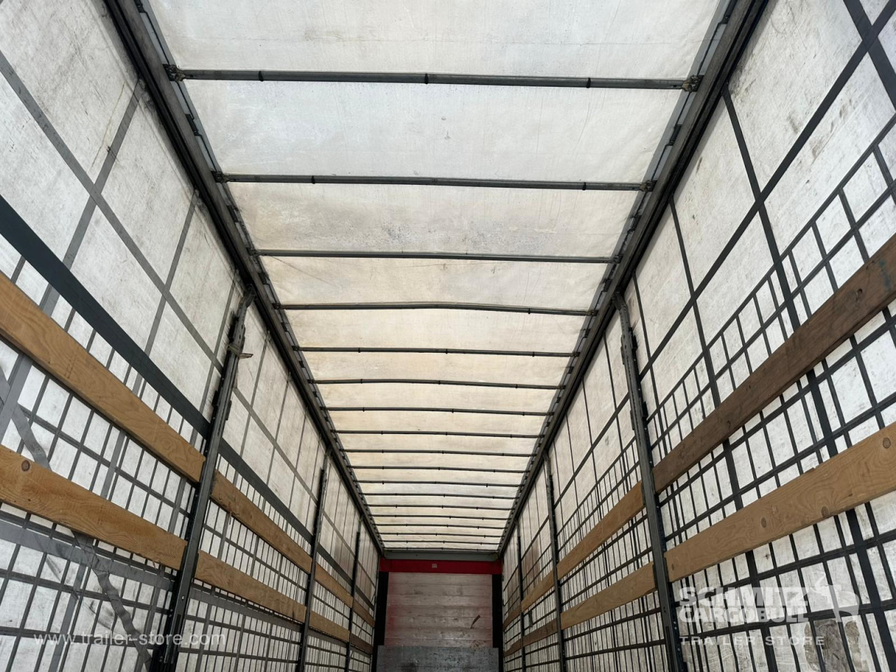 SCHMITZ Curtainsider Standard - Curtainsider semi-trailer: picture 5 SCHMITZ Curtainsider Standard - Curtainsider semi-trailer: picture 5