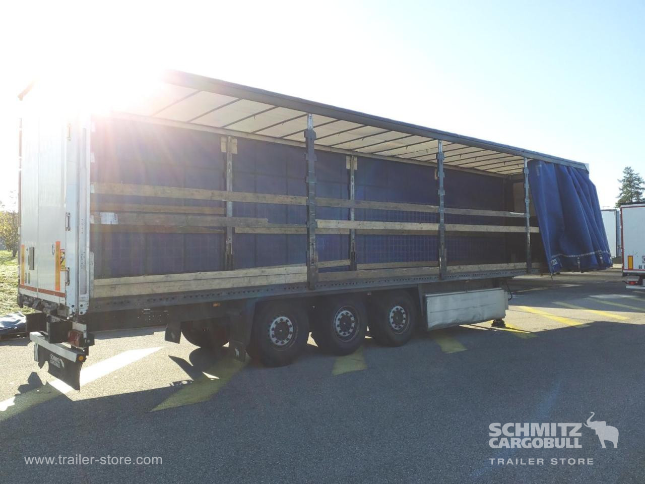 SCHMITZ Curtainsider Standard - Curtainsider semi-trailer: picture 5 SCHMITZ Curtainsider Standard - Curtainsider semi-trailer: picture 5