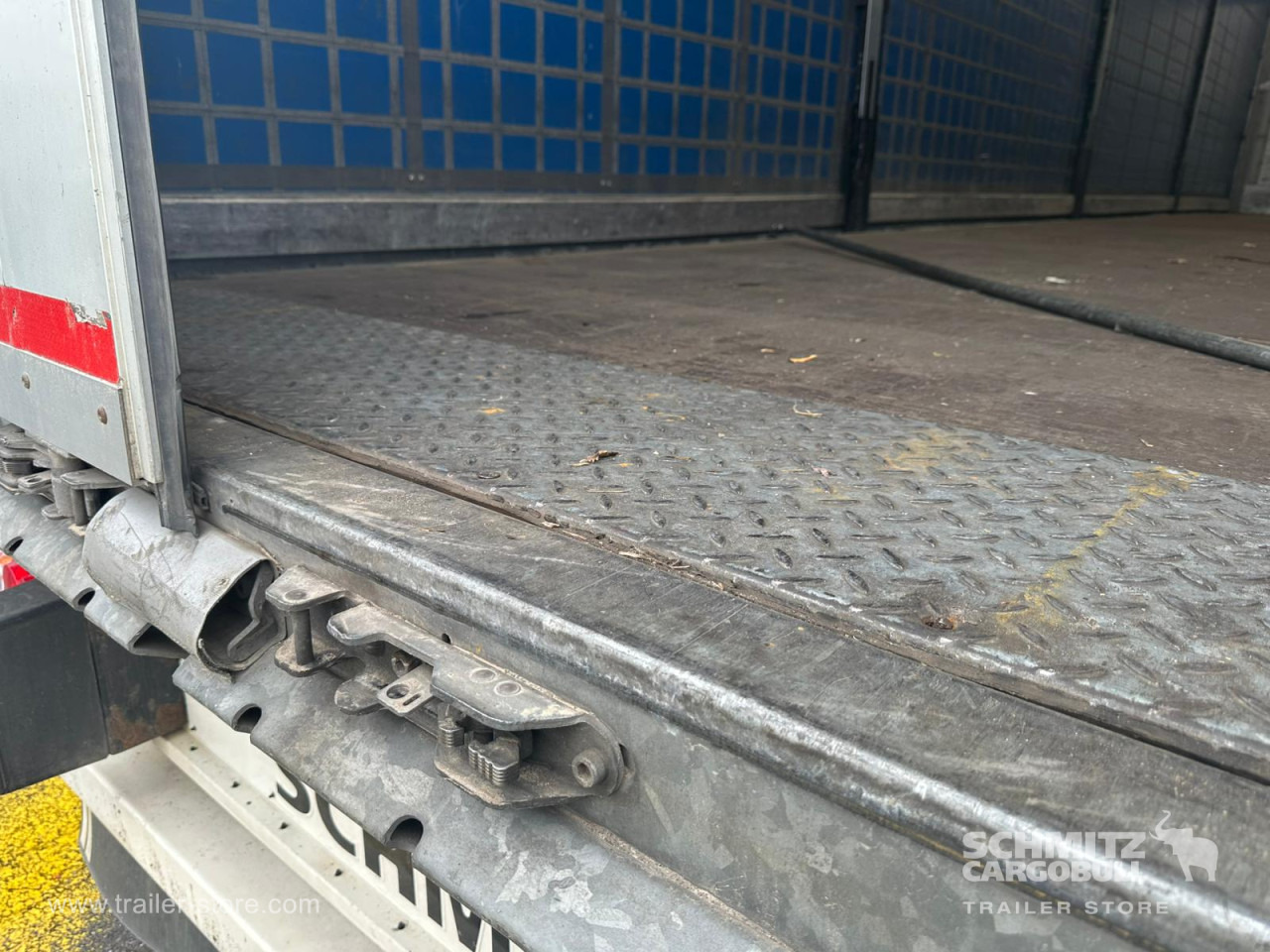 SCHMITZ Curtainsider Standard - Curtainsider semi-trailer: picture 5 SCHMITZ Curtainsider Standard - Curtainsider semi-trailer: picture 5