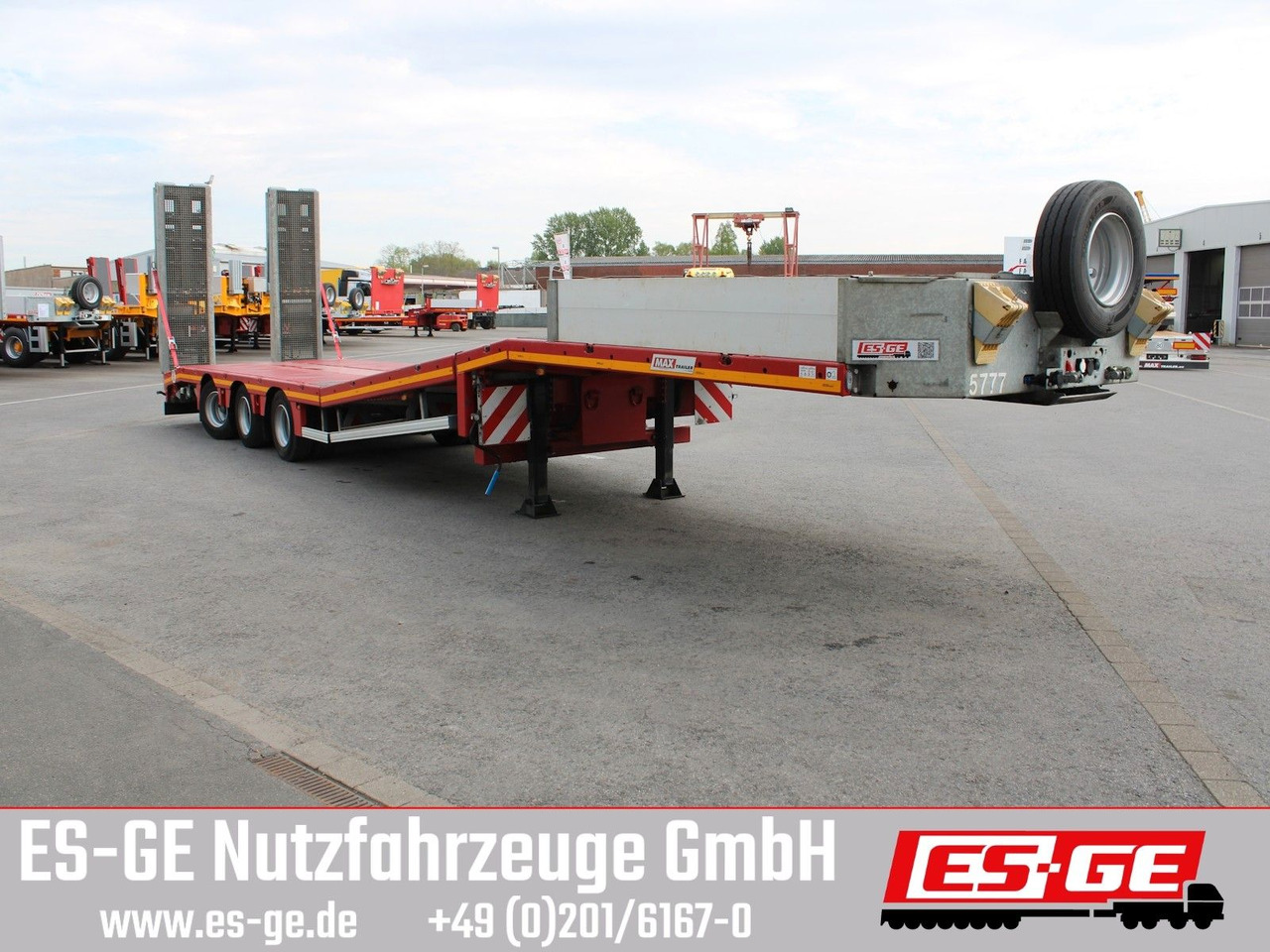 Faymonville MAX100 Semi-Tieflader Hebebett - Low loader semi-trailer: picture 3 Faymonville MAX100 Semi-Tieflader Hebebett - Low loader semi-trailer: picture 3
