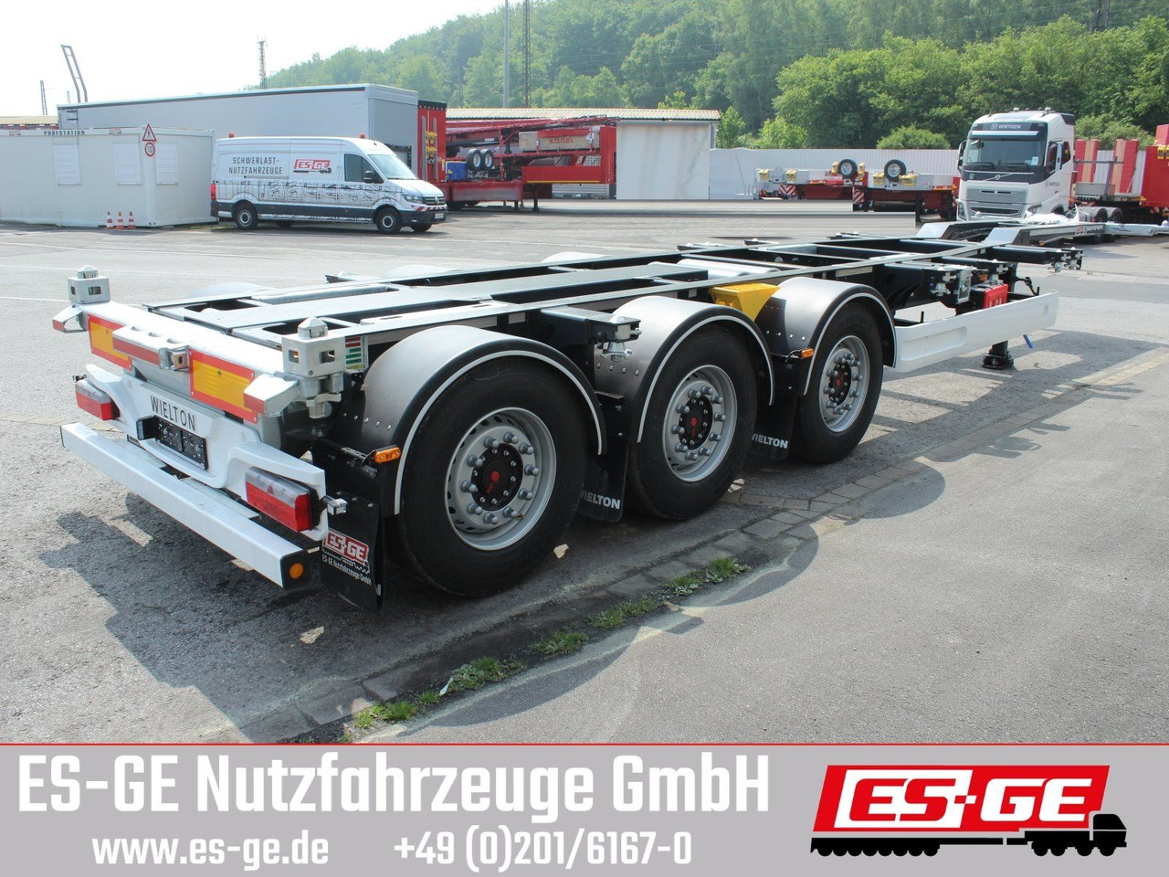 Wielton 3-Achs-Containerchassis - multifunktional - Container transporter/ Swap body semi-trailer: picture 4 Wielton 3-Achs-Containerchassis - multifunktional - Container transporter/ Swap body semi-trailer: picture 4