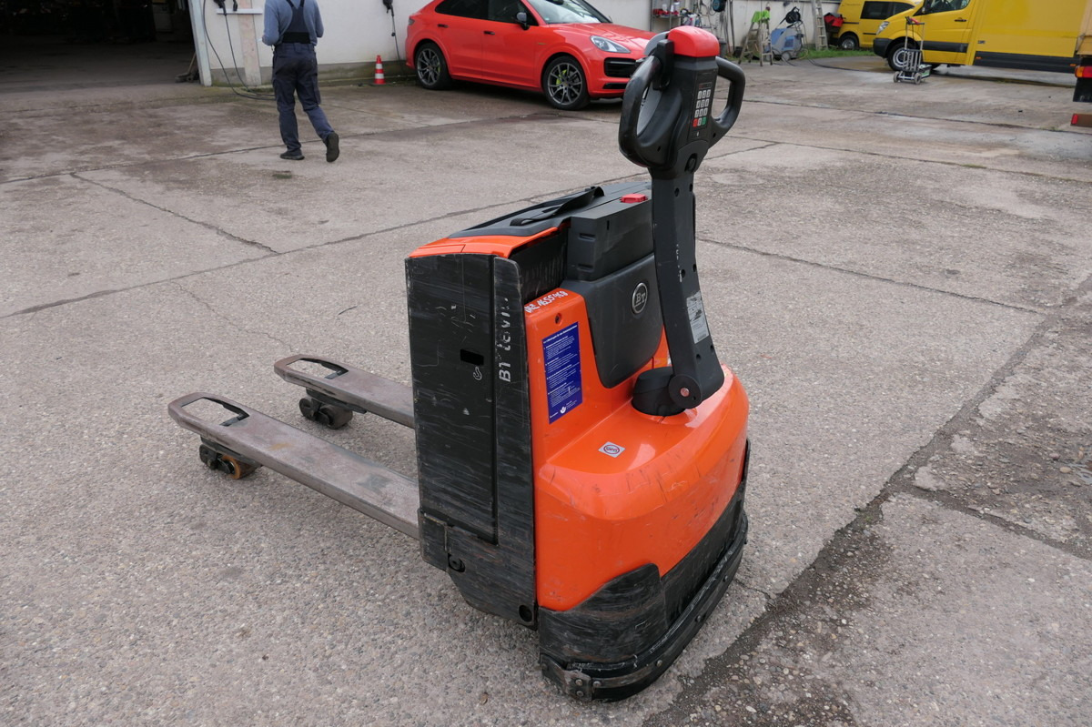 BT LWE 160 - Pallet truck: picture 4 BT LWE 160 - Pallet truck: picture 4
