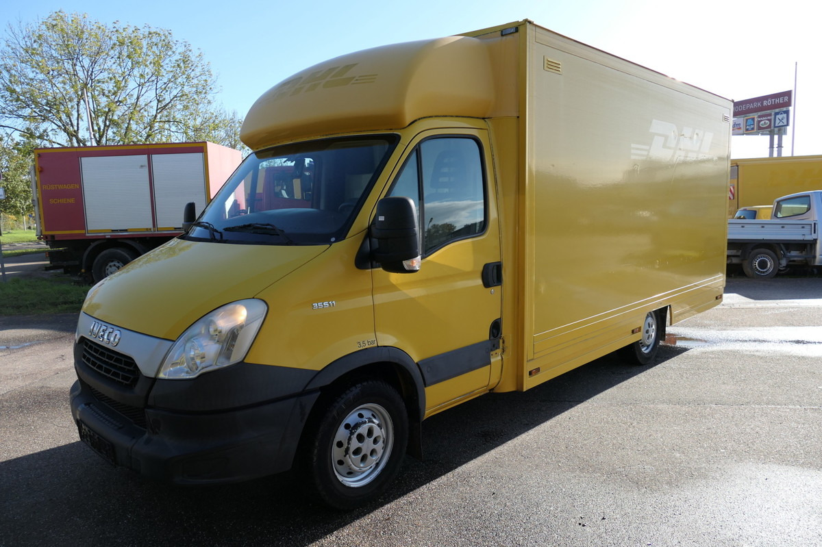 IVECO Daily 35 S11 C30C AUTOMATIK KAMERA Regale LUFT D - Box van: picture 2 IVECO Daily 35 S11 C30C AUTOMATIK KAMERA Regale LUFT D - Box van: picture 2