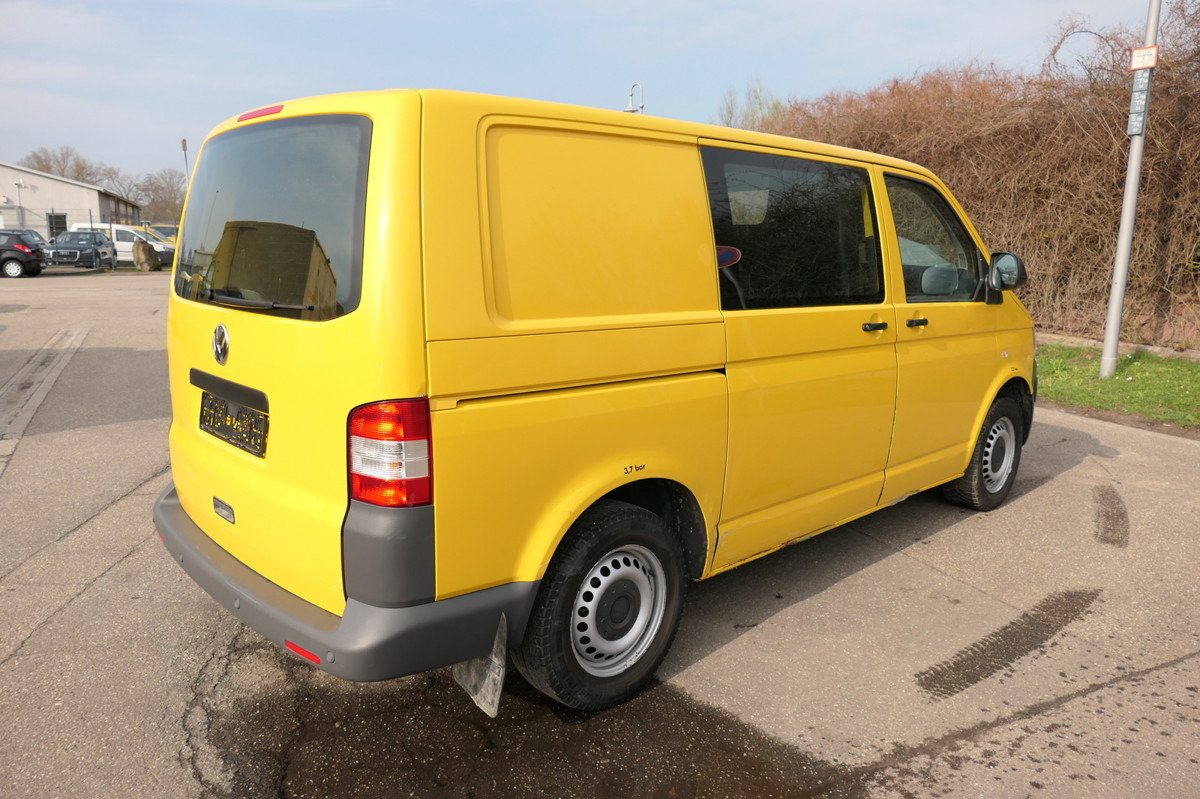 VW T5 Transporter 2.0 TDI PARKTRONIK EURO-5 2xSCHIE - Small van: picture 4 VW T5 Transporter 2.0 TDI PARKTRONIK EURO-5 2xSCHIE - Small van: picture 4