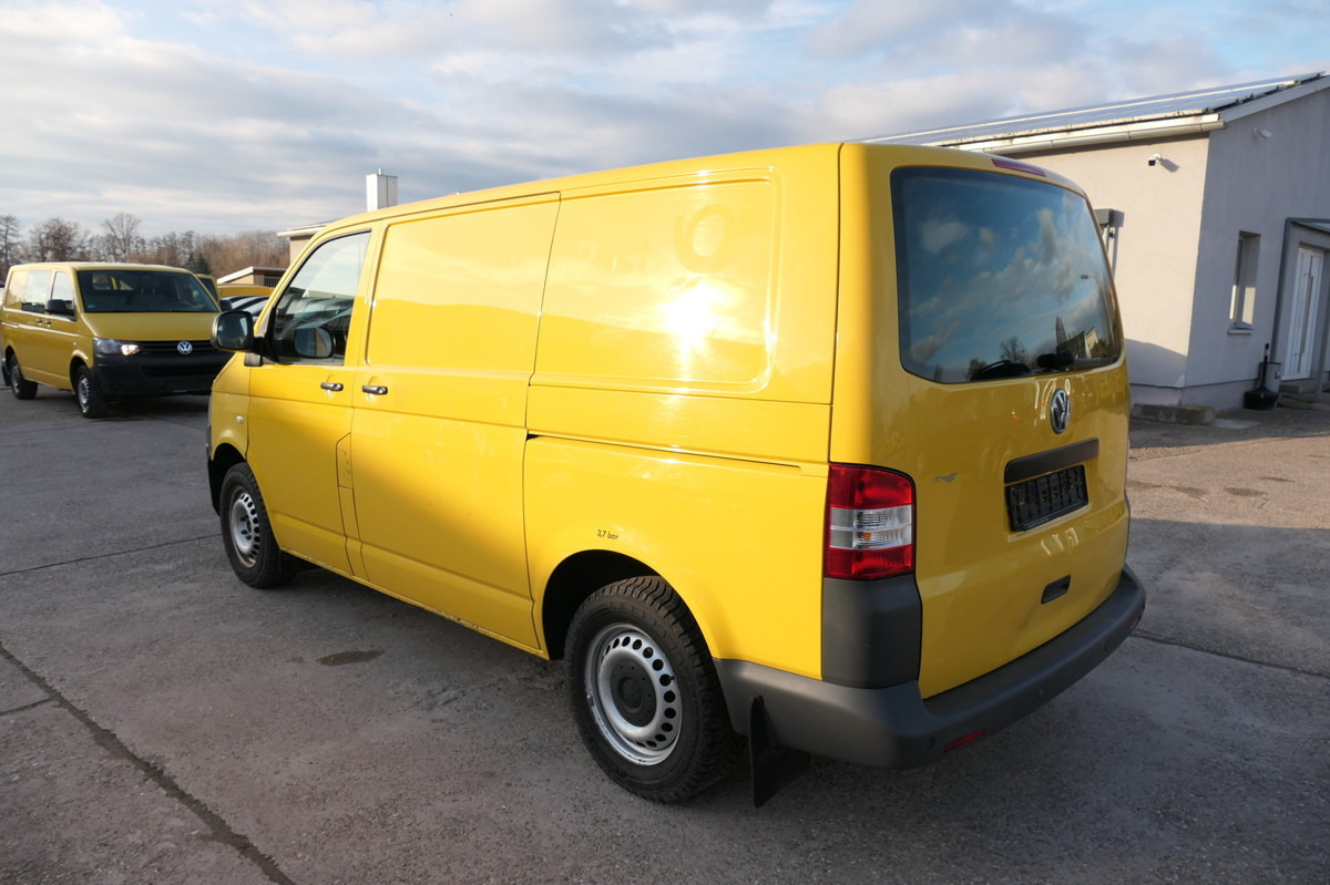 VW T5 Transporter 2.0 TDI PARKTRONIK EURO-5 2xSCHIE - Small van: picture 4 VW T5 Transporter 2.0 TDI PARKTRONIK EURO-5 2xSCHIE - Small van: picture 4