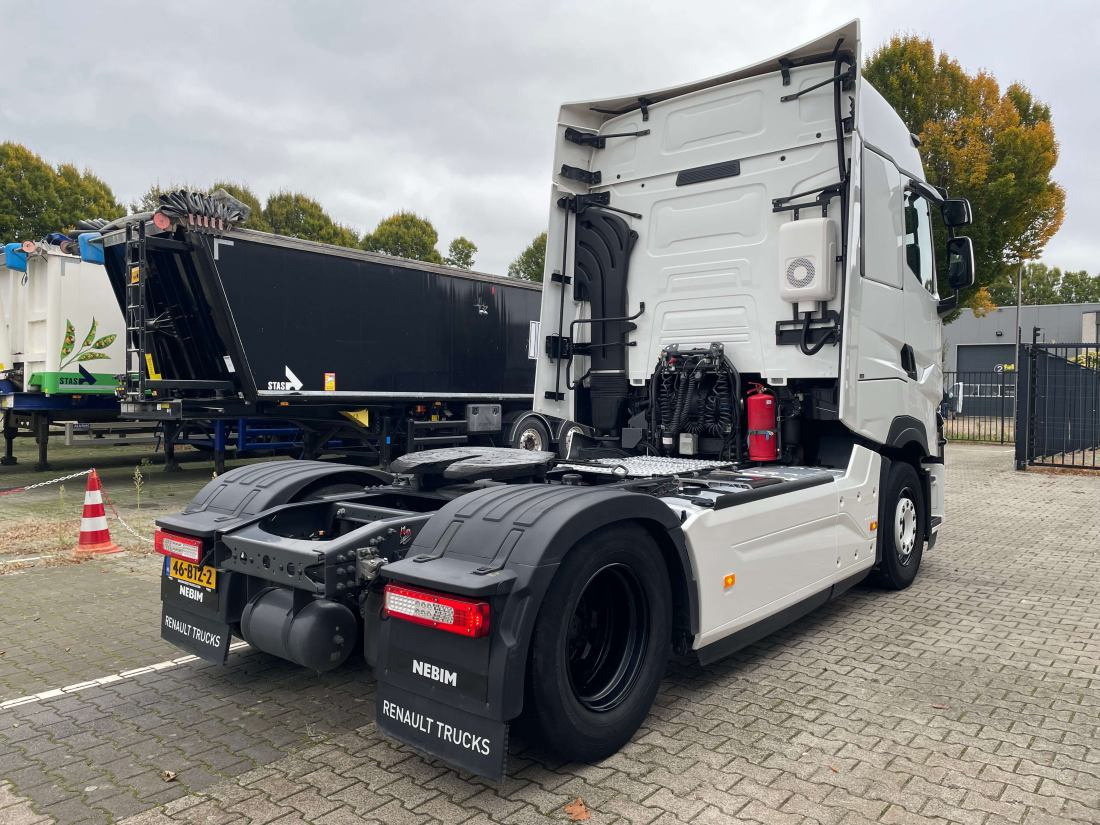Renault T HIGH 520 4x2 new tacho - Parking Airco - Tractor unit: picture 2 Renault T HIGH 520 4x2 new tacho - Parking Airco - Tractor unit: picture 2