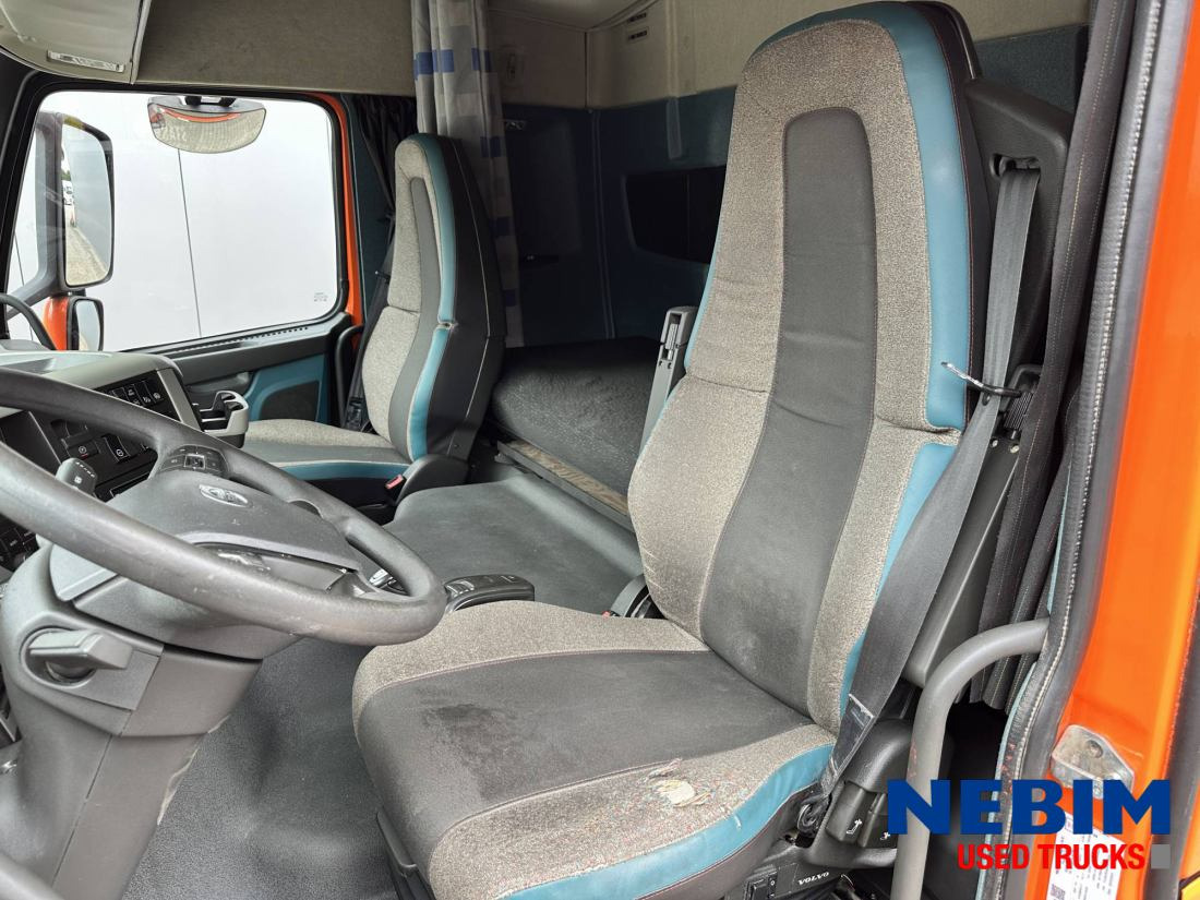 Volvo FM 450 4x2 - Dynamic Steering - Tractor unit: picture 3 Volvo FM 450 4x2 - Dynamic Steering - Tractor unit: picture 3
