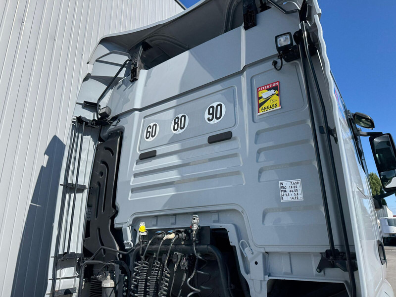 Tractor unit MAN TGX 18.510: picture 8
