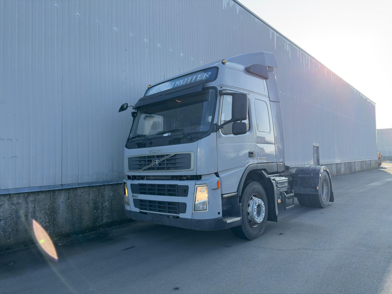 Volvo fm 330 - Tractor unit: picture 1 Volvo fm 330 - Tractor unit: picture 1