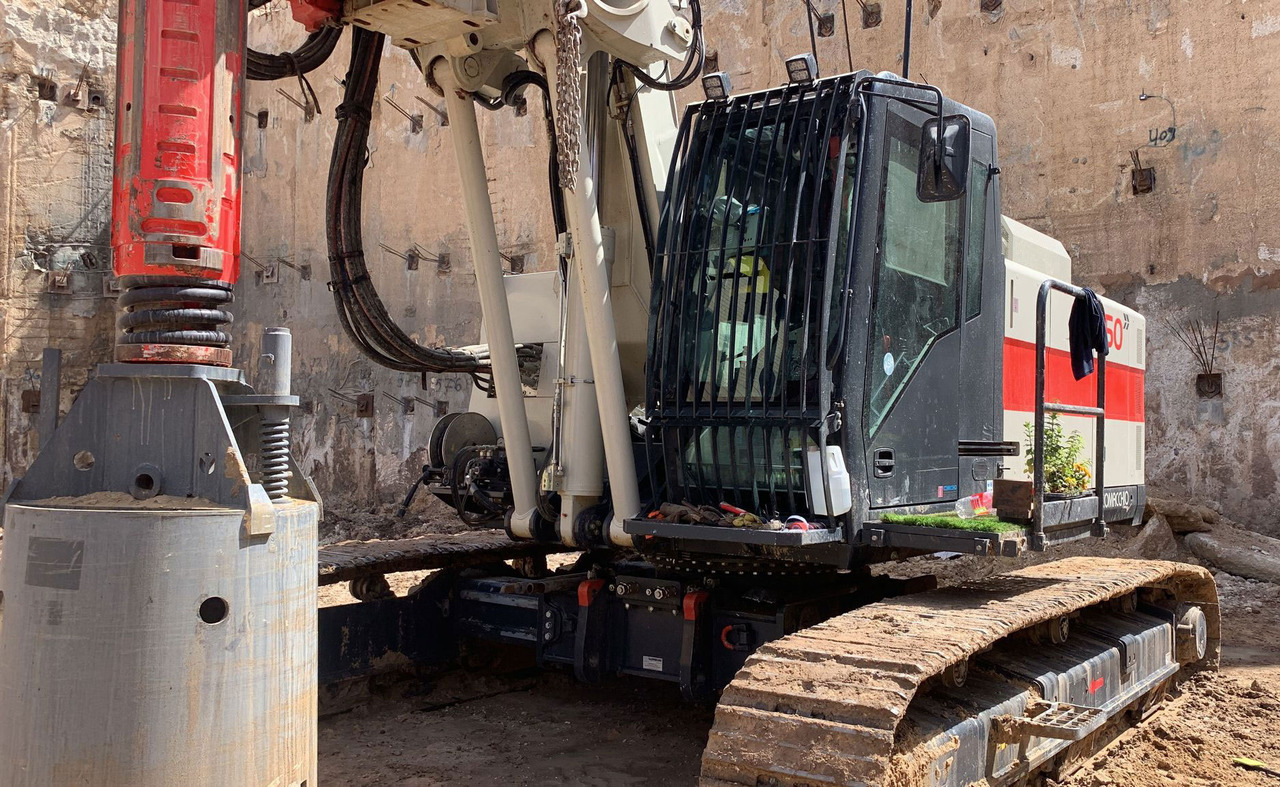 Comacchio CH 450 - Pile driver: picture 4 Comacchio CH 450 - Pile driver: picture 4