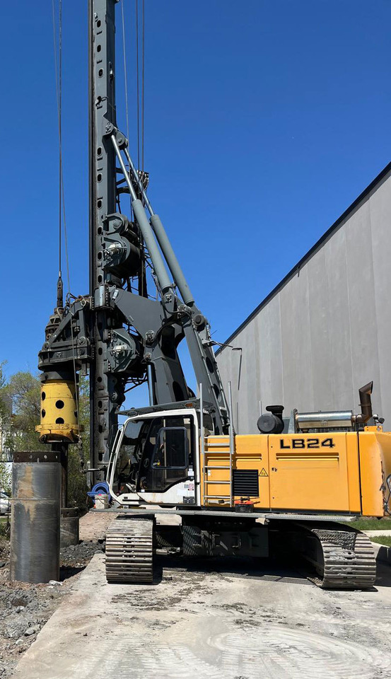 Liebherr LB-24 - Pile driver: picture 2 Liebherr LB-24 - Pile driver: picture 2
