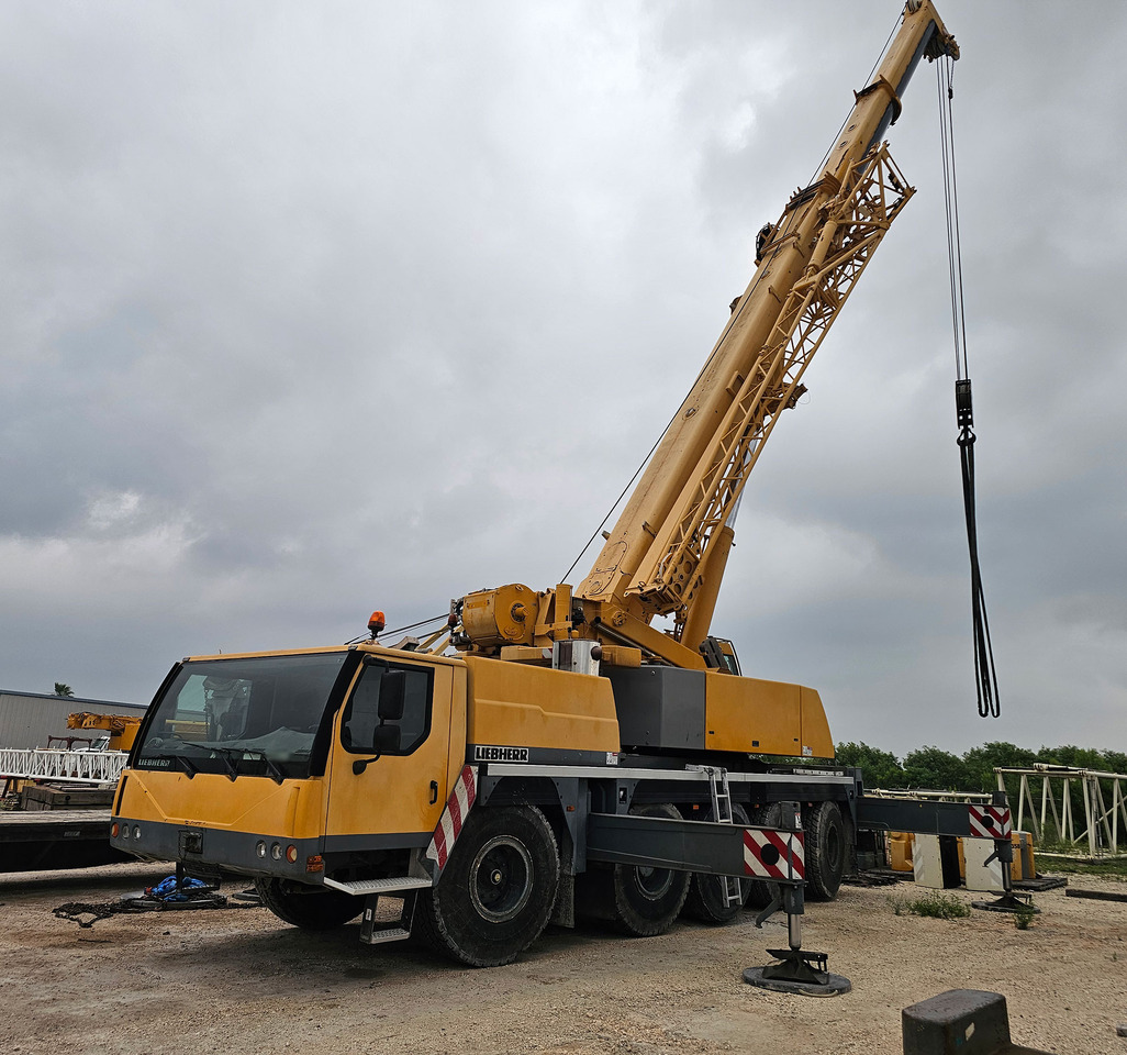 Liebherr LTM 1100-5.2 - Mobile crane: picture 1 Liebherr LTM 1100-5.2 - Mobile crane: picture 1