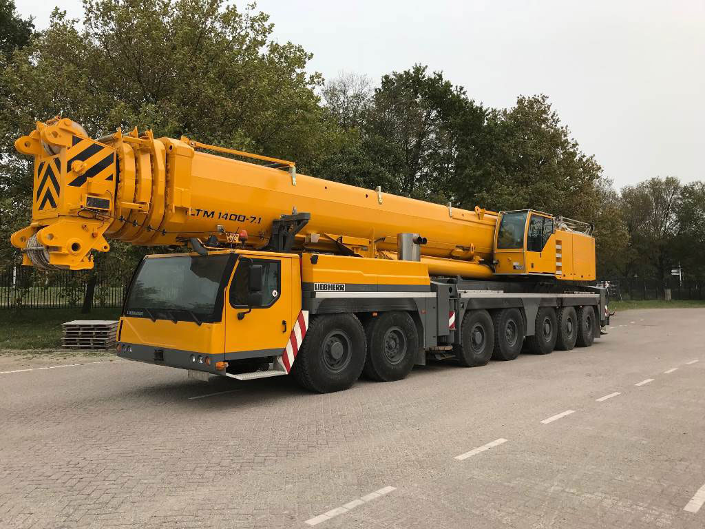 Liebherr LTM 1400-7.1 - Mobile crane: picture 1 Liebherr LTM 1400-7.1 - Mobile crane: picture 1