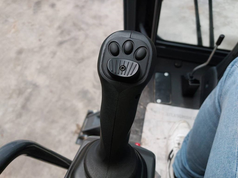 New Waste/ Industry handler for transportation of garbage Atlas 250 MH: picture 12