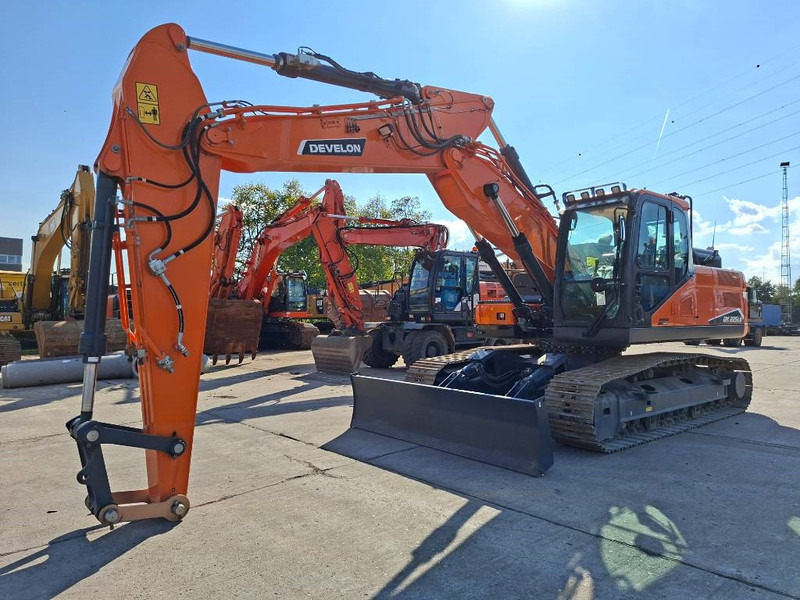 Develon DX 225 LC-7 - Crawler excavator: picture 2 Develon DX 225 LC-7 - Crawler excavator: picture 2