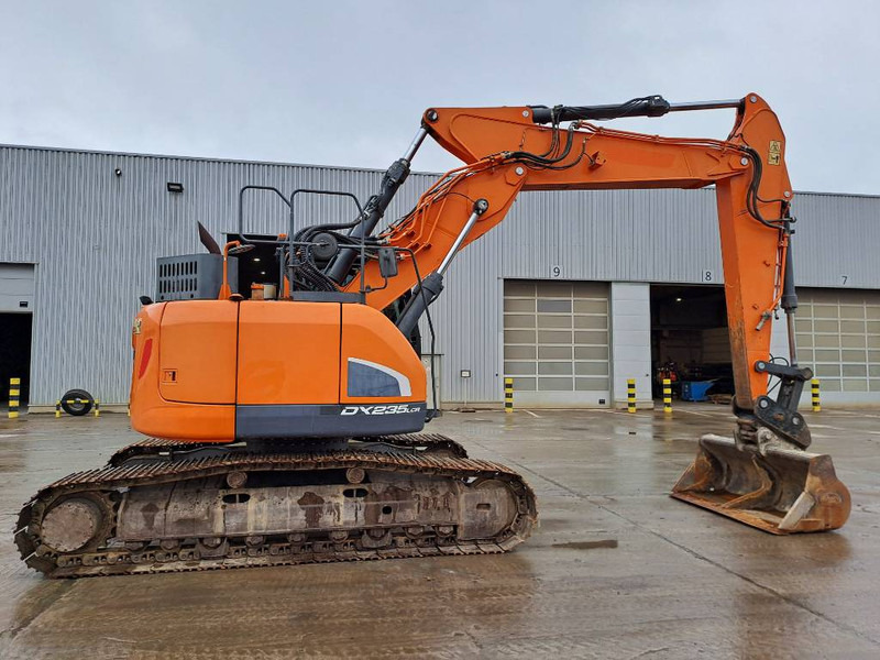Doosan DX235LCR-5 (+ 3 Buckets) - Crawler excavator: picture 5 Doosan DX235LCR-5 (+ 3 Buckets) - Crawler excavator: picture 5