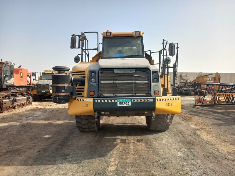 Komatsu HM400-3R (4 pcs available in Abu Dhabi) - Articulated dumper: picture 5 Komatsu HM400-3R (4 pcs available in Abu Dhabi) - Articulated dumper: picture 5