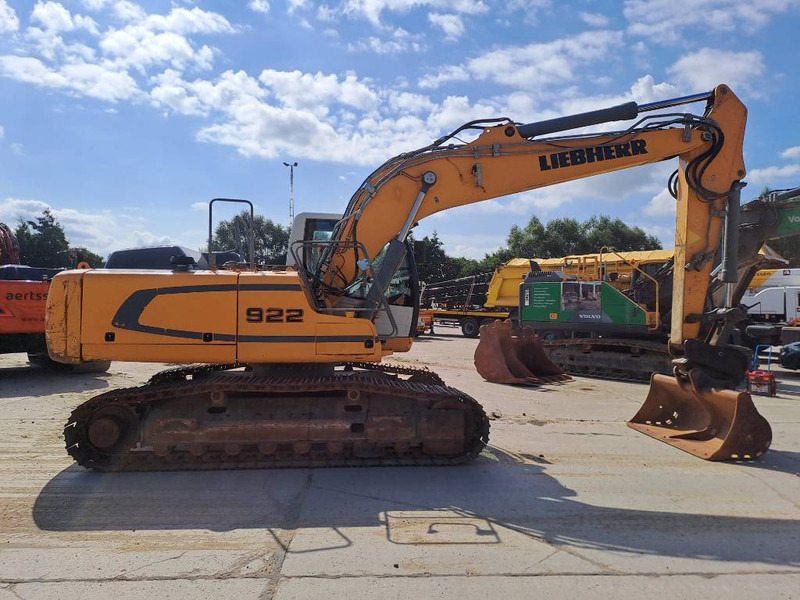 Liebherr R922LC (+3 Buckets) - Crawler excavator: picture 5 Liebherr R922LC (+3 Buckets) - Crawler excavator: picture 5