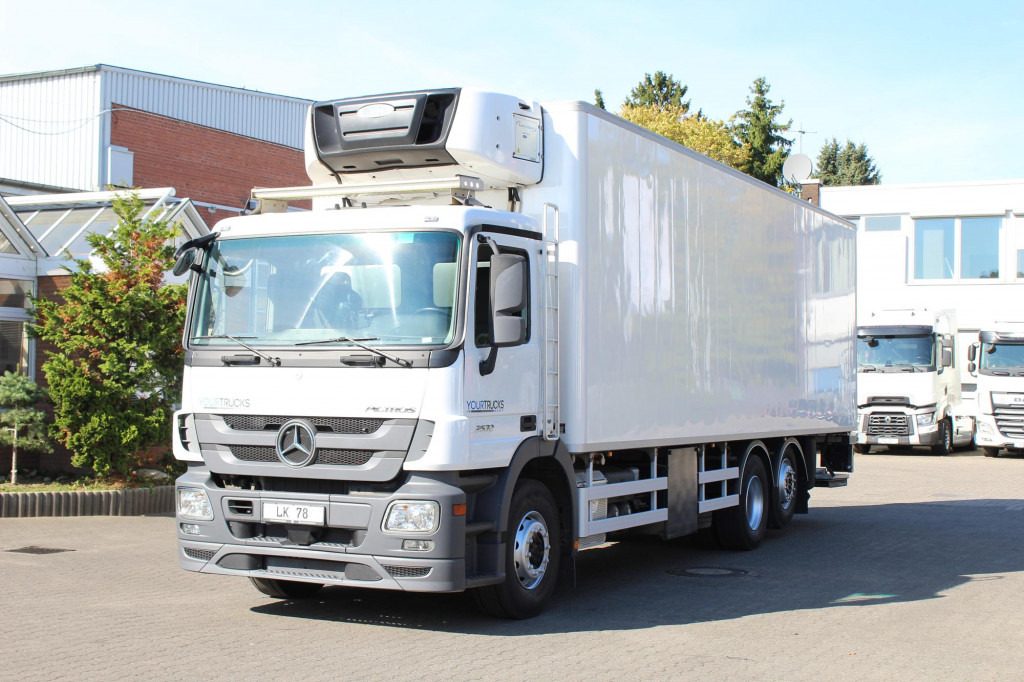 Mercedes-Benz Actros  2532 E5 CS 1150 Multi Bi-Temp LBW Rolltor - Refrigerator truck: picture 1 Mercedes-Benz Actros  2532 E5 CS 1150 Multi Bi-Temp LBW Rolltor - Refrigerator truck: picture 1
