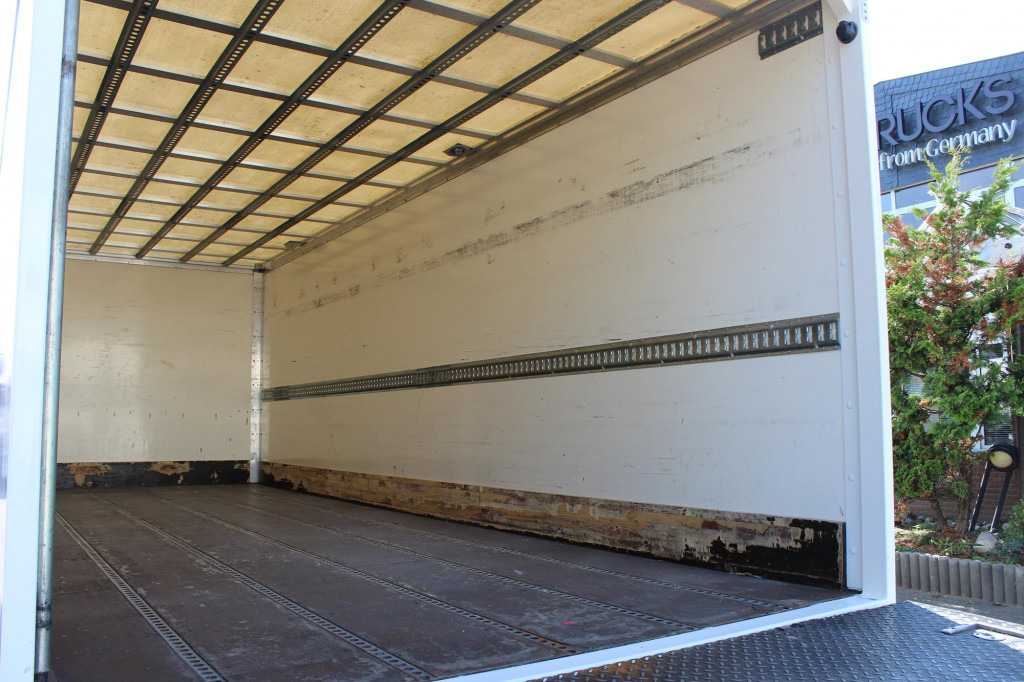 Renault D14 220E6 Laderbordwand nur 166 Tkm Klima - Box truck: picture 2 Renault D14 220E6 Laderbordwand nur 166 Tkm Klima - Box truck: picture 2