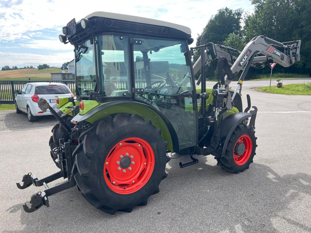 CLAAS Nexos 210 mit Frontlader, 236Bh, FZW, NEUWERTIG! - Farm tractor: picture 5 CLAAS Nexos 210 mit Frontlader, 236Bh, FZW, NEUWERTIG! - Farm tractor: picture 5