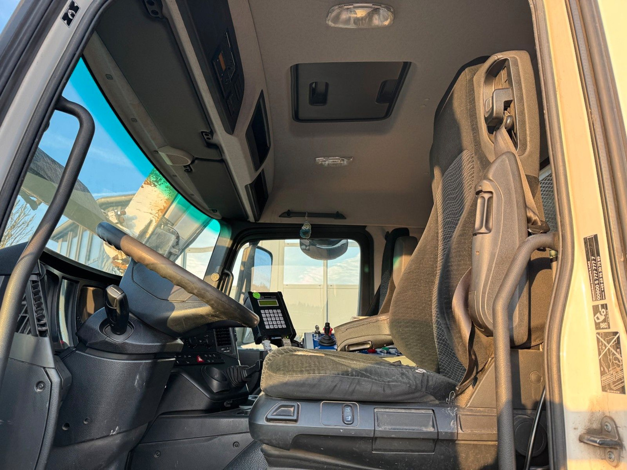 New Tipper Mercedes-Benz Antos 2533 6x2 Heil Frontlader Waage  Funk Mercedes-Benz Antos 2533 6x2 Heil Frontlader Waage  Funk: picture 8
