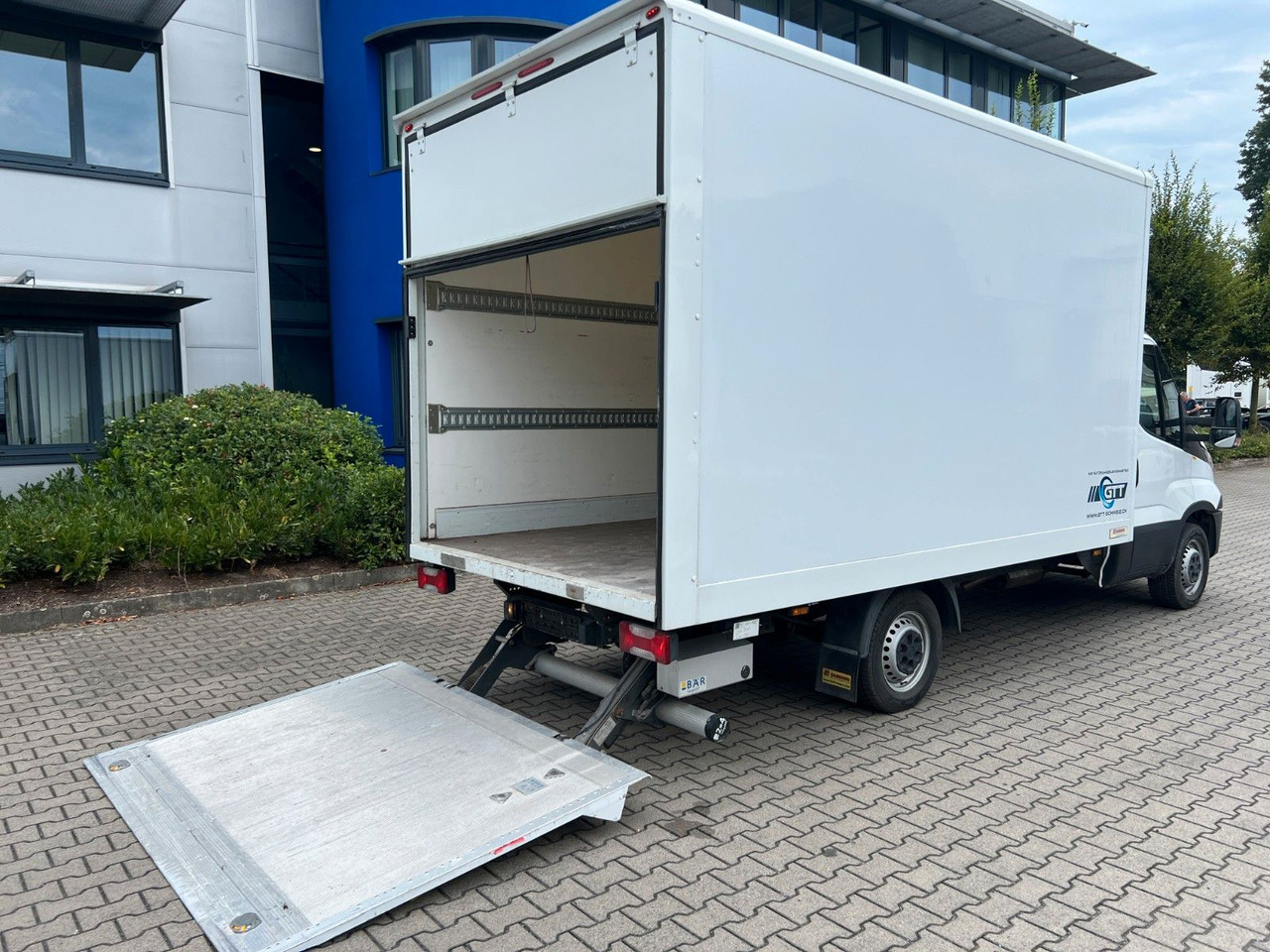 Iveco Daily 35S15, Hebebühne - Box van: picture 3 Iveco Daily 35S15, Hebebühne - Box van: picture 3