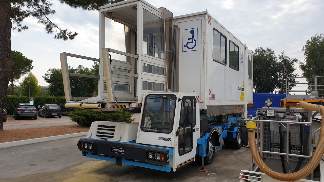 AVIOGEI Ambulift E747 (Half Cab) - Ambulift: picture 3 AVIOGEI Ambulift E747 (Half Cab) - Ambulift: picture 3