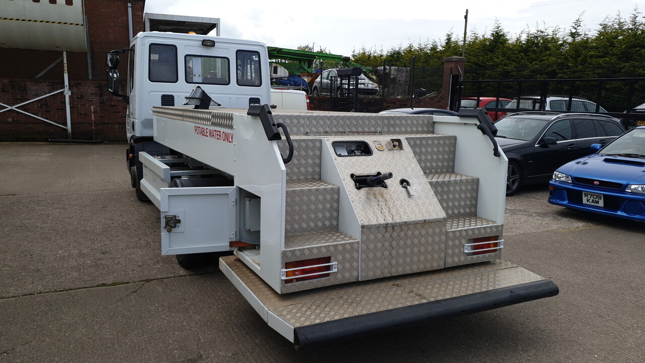 Mallaghan Water truck WSU 3000 on IVECO - Ground support equipment: picture 2 Mallaghan Water truck WSU 3000 on IVECO - Ground support equipment: picture 2