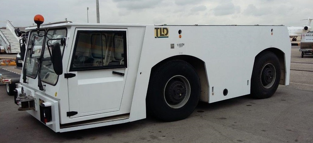 Pushback Tractor TLD TMX400-26 - Pushback tractor: picture 2 Pushback Tractor TLD TMX400-26 - Pushback tractor: picture 2
