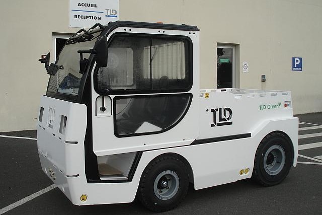 TLD Tractor JET16 - Baggage tractor: picture 1 TLD Tractor JET16 - Baggage tractor: picture 1
