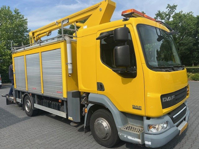 DAF LF 220 FA45.220 LF Custers T265-12.5 - Truck mounted aerial platform: picture 2 DAF LF 220 FA45.220 LF Custers T265-12.5 - Truck mounted aerial platform: picture 2
