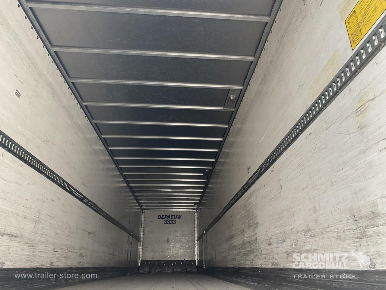 Dryfreight Standard - Closed box semi-trailer: picture 3 Dryfreight Standard - Closed box semi-trailer: picture 3