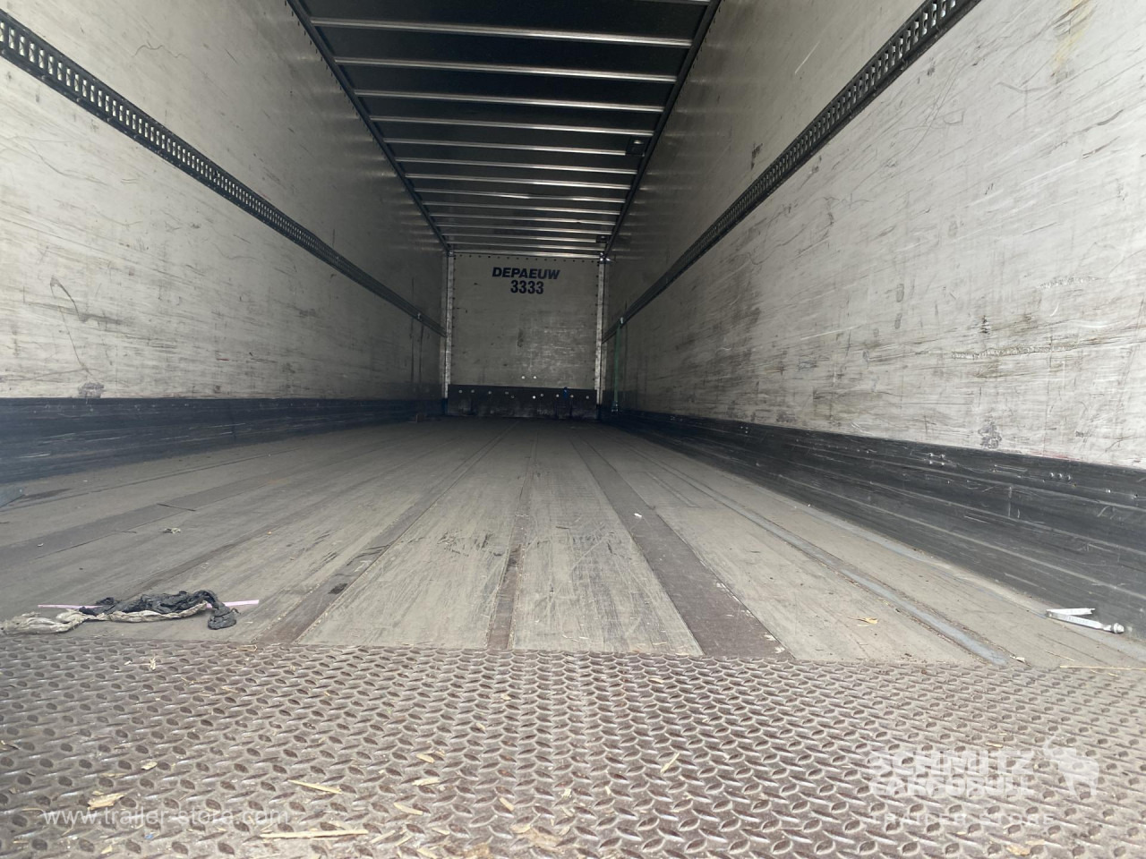 Dryfreight Standard - Closed box semi-trailer: picture 4 Dryfreight Standard - Closed box semi-trailer: picture 4