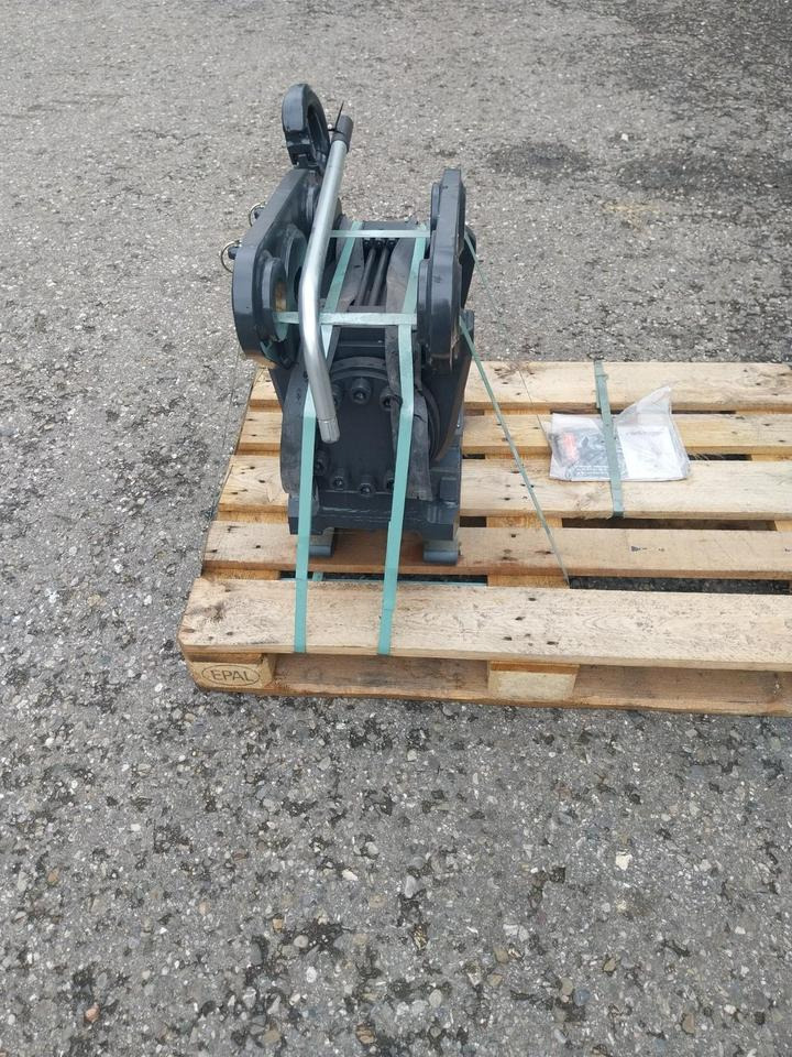 Rädlinger Tilt 8-12 t Powertilt Minibagger MS 08 Zeppelin Neuson - Tiltrotator for Mini excavator: picture 2 Rädlinger Tilt 8-12 t Powertilt Minibagger MS 08 Zeppelin Neuson - Tiltrotator for Mini excavator: picture 2