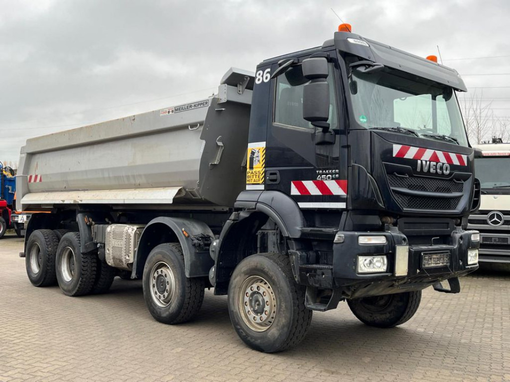 IVECO-MAGIRUS TRACKER AD450TW 4 Achs Muldenkipper Meiller - Dumper: picture 5 IVECO-MAGIRUS TRACKER AD450TW 4 Achs Muldenkipper Meiller - Dumper: picture 5