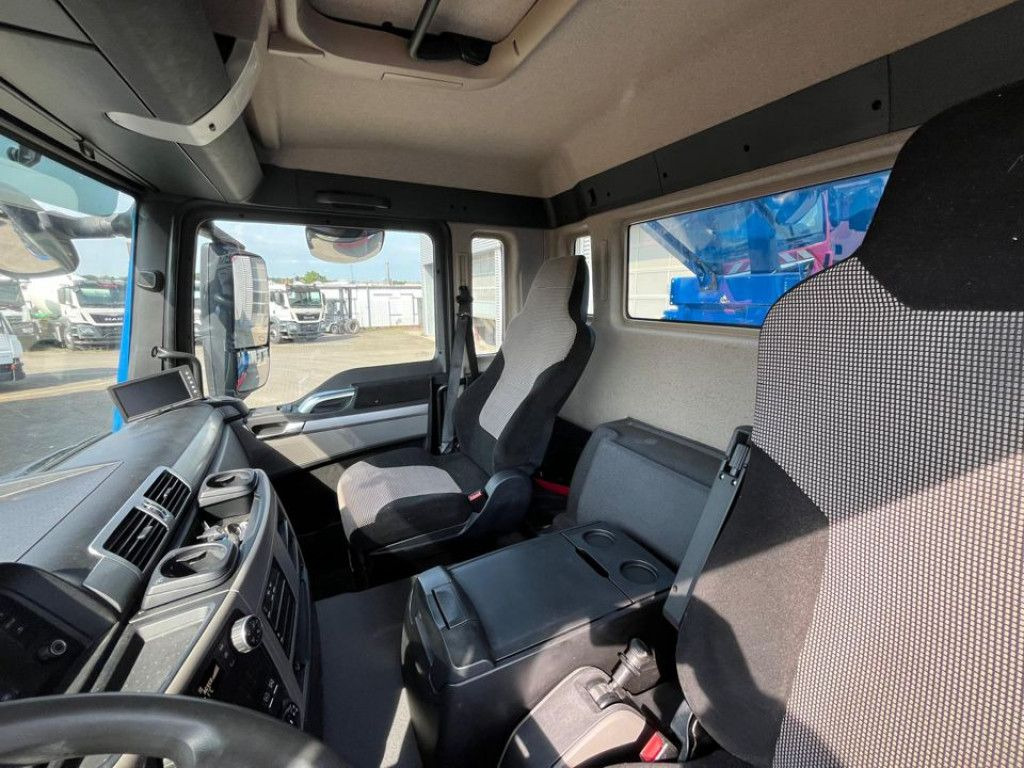 New Tipper MAN TG-S 26.500 6x6 BB 3-Achs Allradkipper Bordmatik: picture 12